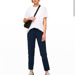 Lululemon On The Move Pant Ponte Black size 6